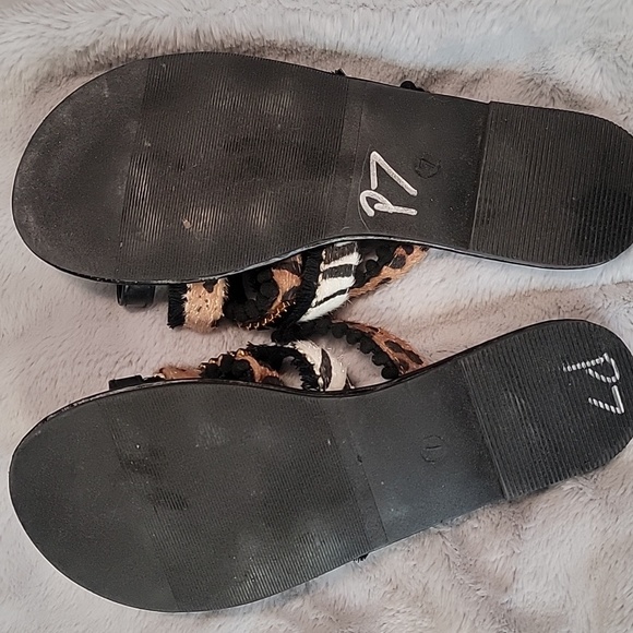 Camel Toes Animal Print Strappy Sandals - Picture 2 of 3